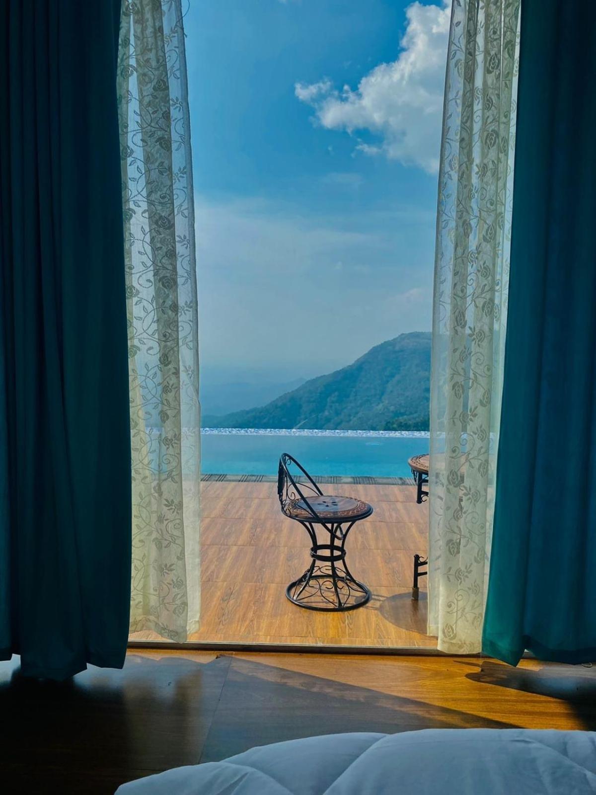 Durrah Hillview Villa Kakkadampoyil Exteriör bild